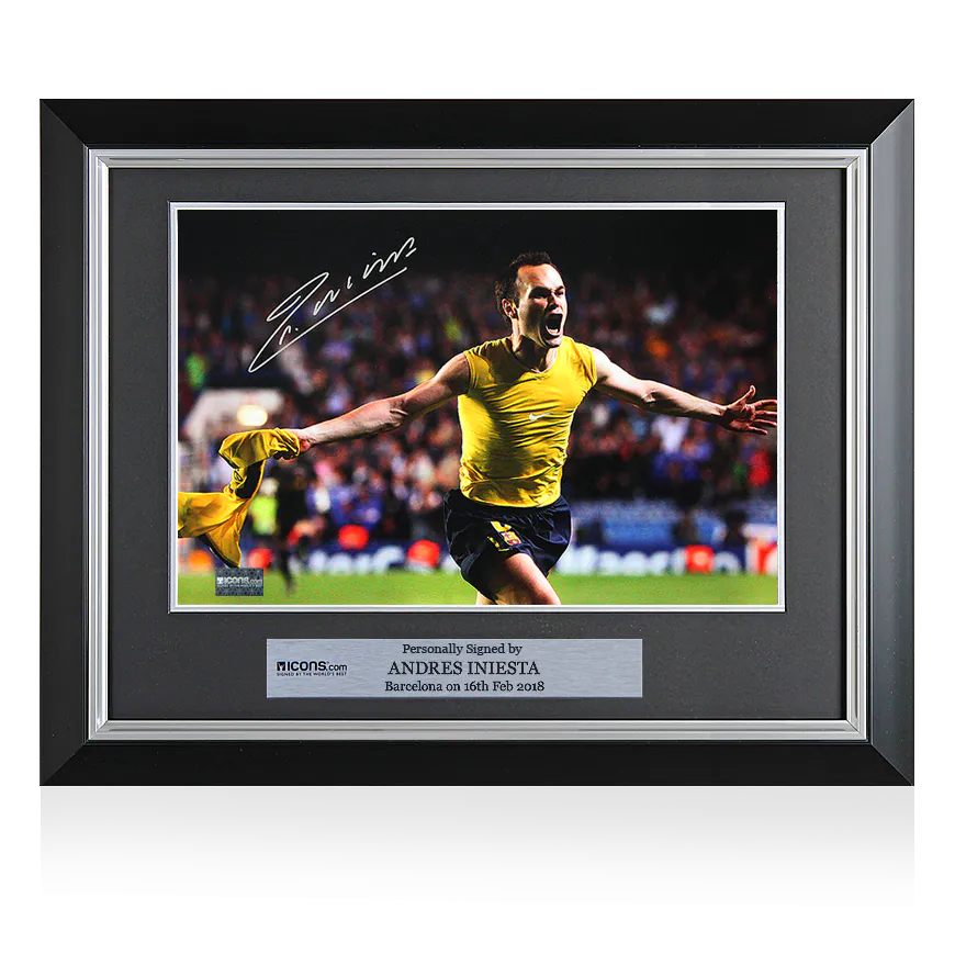 andres_iniesta_signed_and_fram