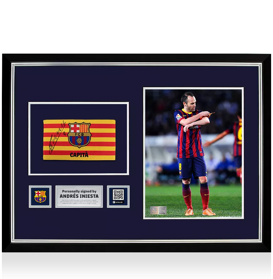 A. INIESTA サイン入り記念品 背番号8 Framed Andres Iniesta Signed Shirt - Spain Icon Autograph