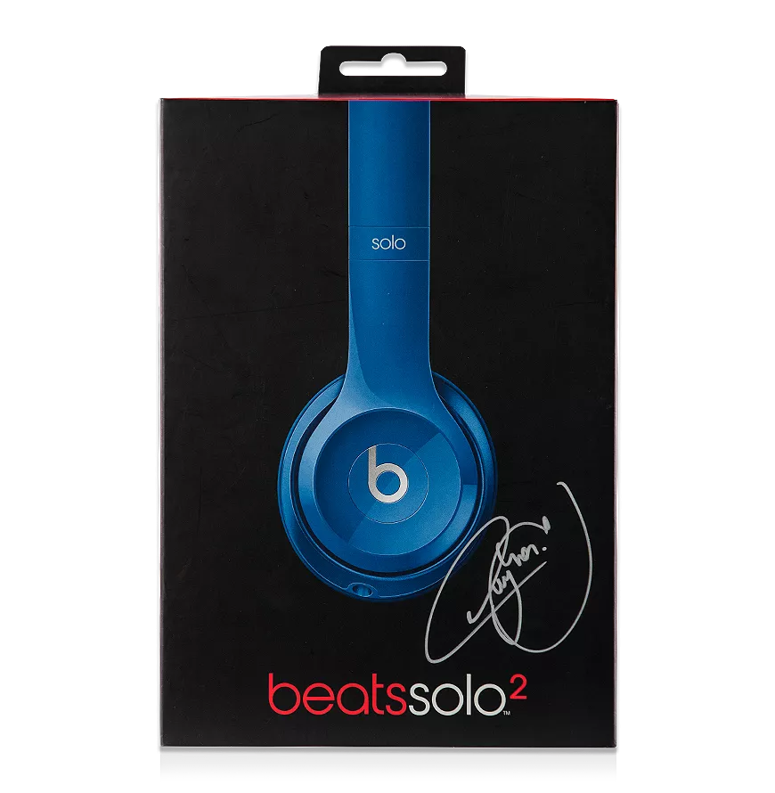 beats-signed-by-neymar-jr.webp