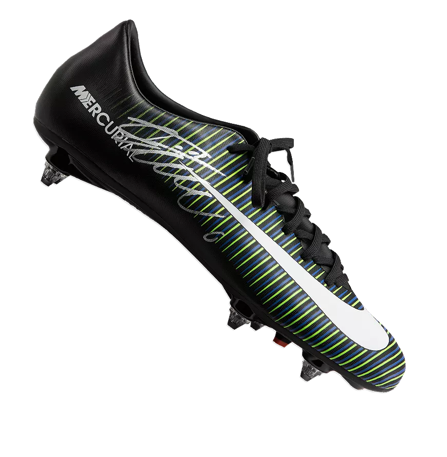 cristanio-ronaldo-signed-nike-