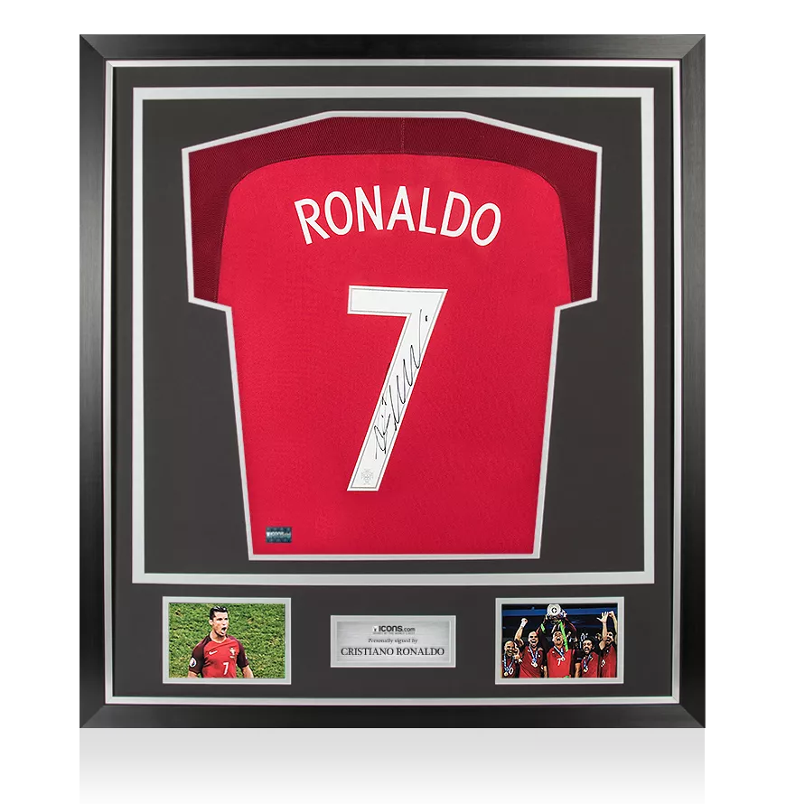 Ronaldo 直筆サイン入り記念シャツ cristiano_ronaldo_portugal_cla