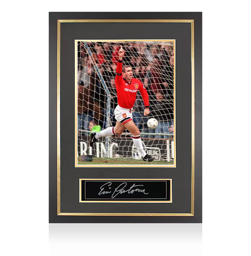 ERIC CANTONA  写真パネル Eric Cantona Signed Plaque and Photo Frame: Manchester
