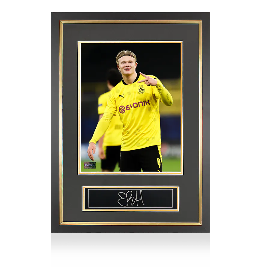 haaland_signed_plaque_and_phot