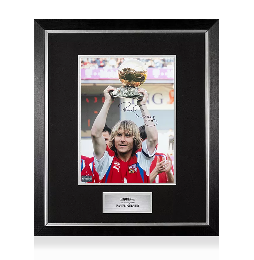2003PANINI JUVENTUS PAVEL NEDVED ジャージカード 6347_11358_11738_CA_PN