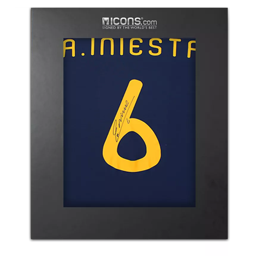 A. INIESTA サイン入り記念品 背番号8 i3031d_-