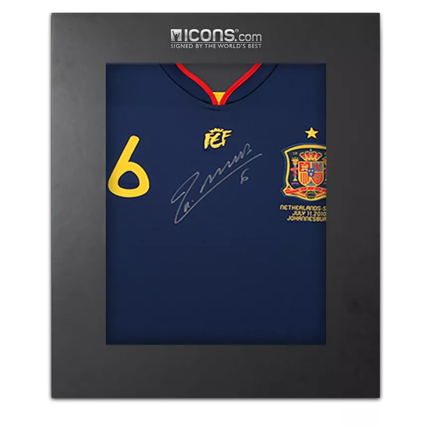 A. INIESTA サイン入り記念品 背番号8 i3031fwc2010f_-