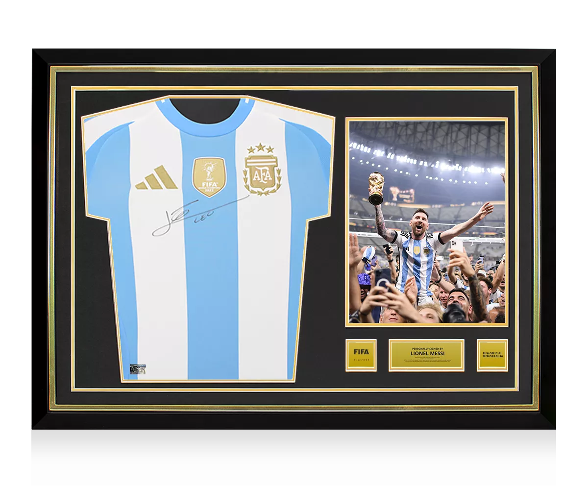 メッシ FIFAワールドカップサインフレーム入りアルゼンチン2022ホームシャツ Lionel Messi Official FIFA World Cup™ Front Signed and Hero