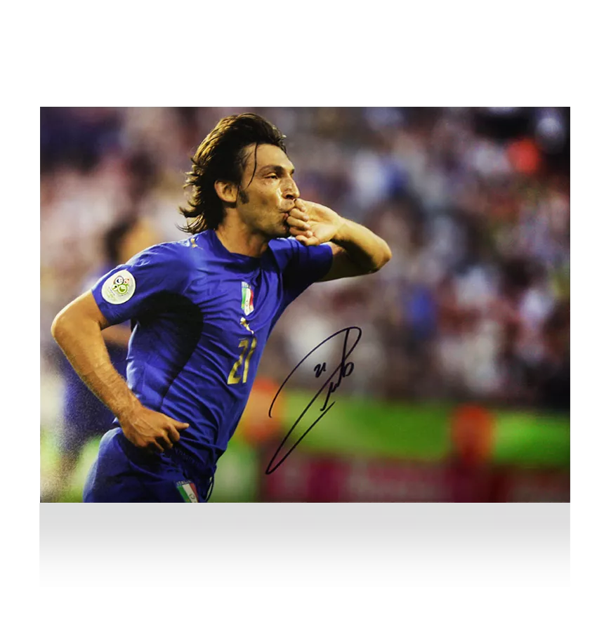 Andrea Pirlo 直筆サイン入り写真パネルBBM刻印 14/30 Andrea