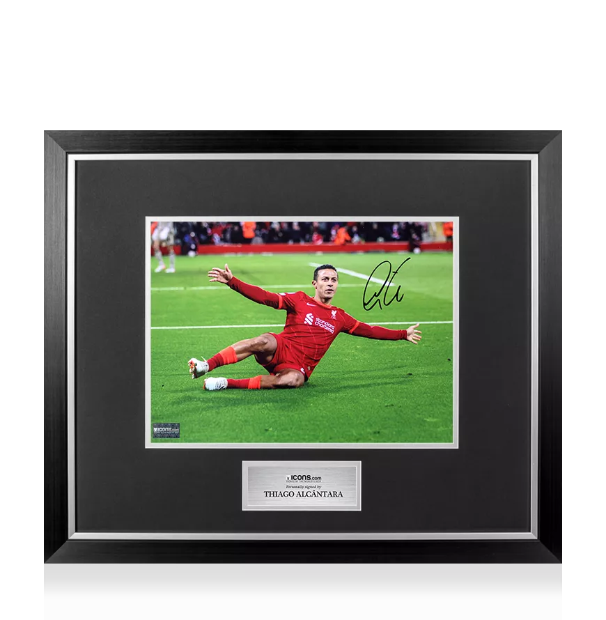 TOPPS サッカーカード MUSEUM COLLECTION ARCHIVAL AUTOGRAPH THIAGO ALCANTARA BAYERN MUNCHEN 08/50 #AA-TA 送料無料 中古 IT1 楽天市場】【中古】 TOPPS サッカーカード MUSEUM COLLECTION