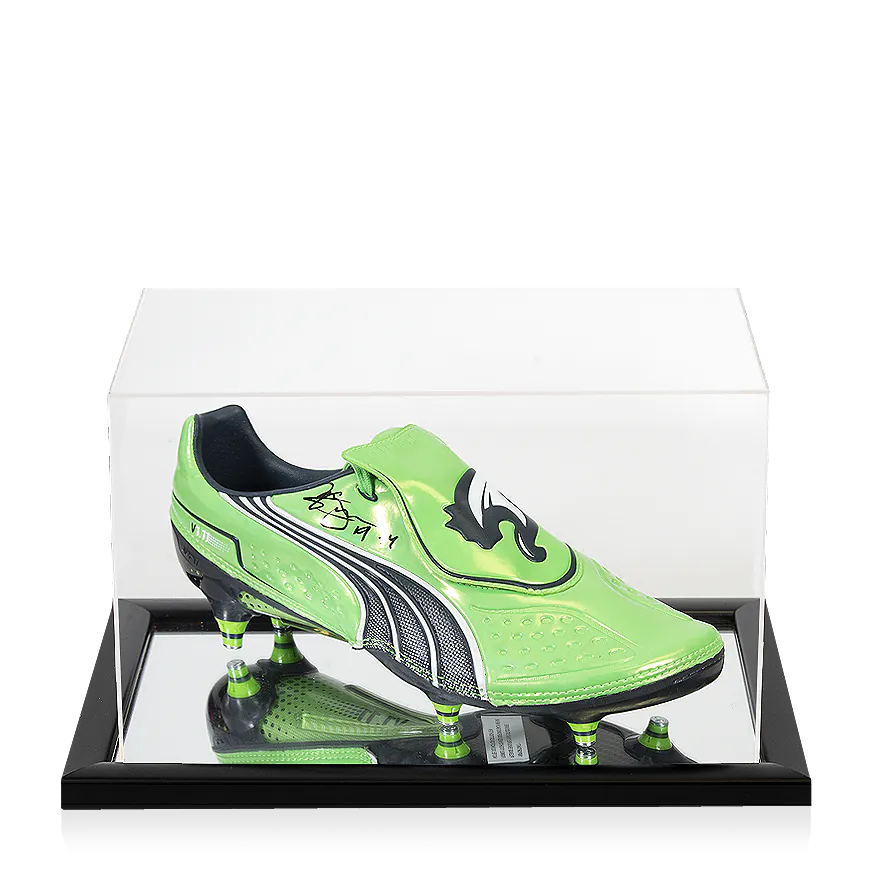トイガン YaYa yaya_toure_signed_and_cased_bo