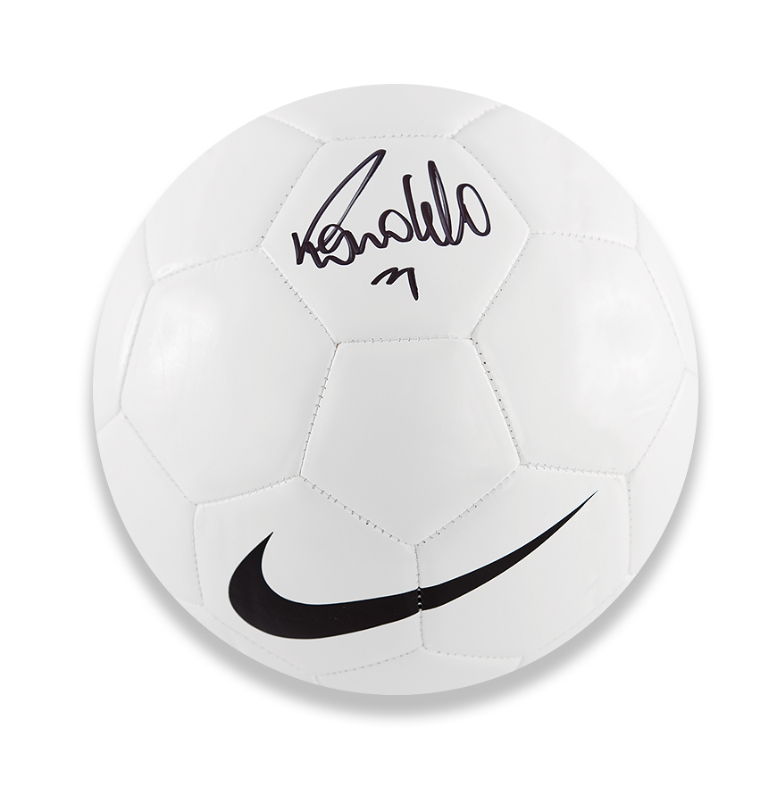White nike hot sale soccer ball