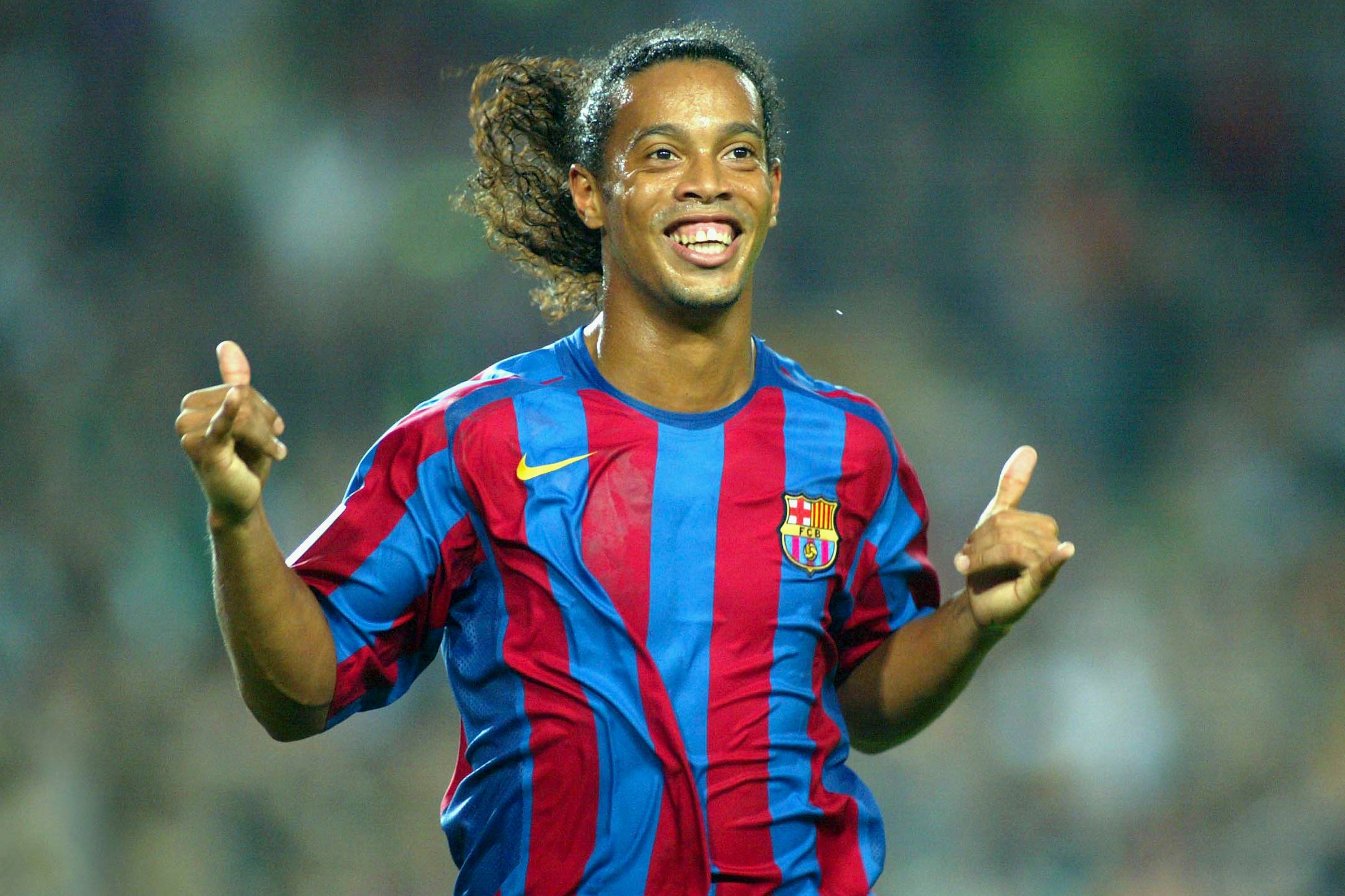 Ronaldinho signed shirts
