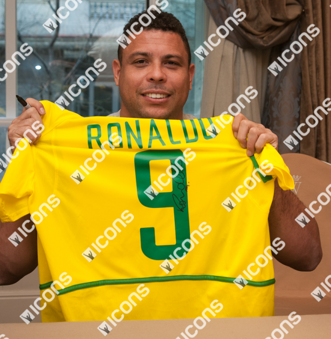 ronaldo-brazil-back-signed-shirt