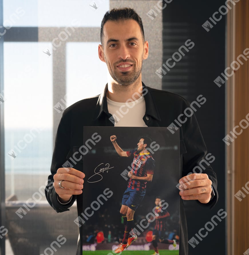FC Barcelona and Spain Legend Sergio Busquets Signs For Icons! - Icons ...